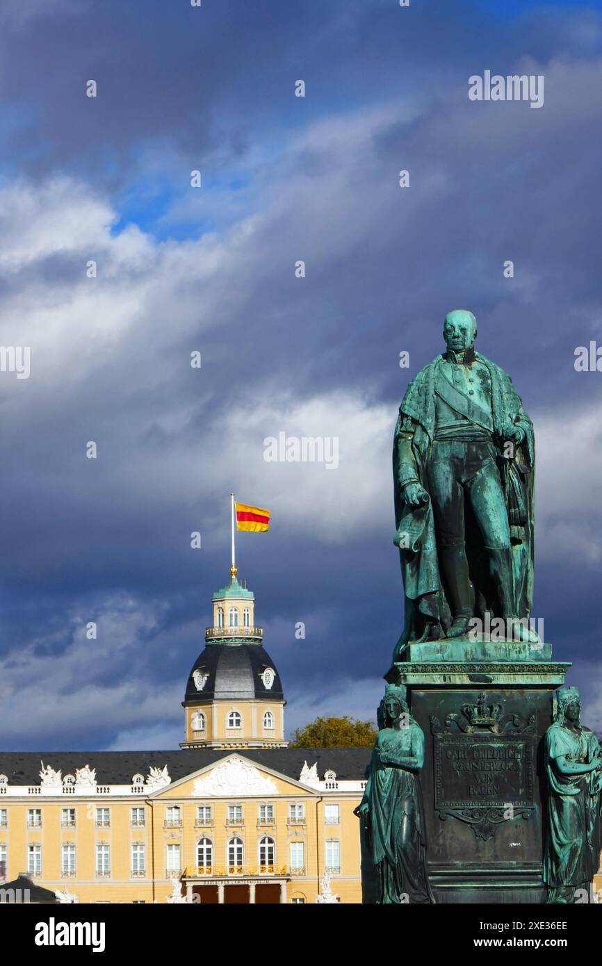 Statue vor dem schloss karlsruhe hi-res stock photography and images ...