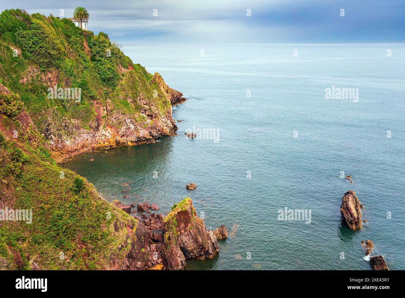 Fishing rocky shore hi-res stock photography and images - Alamy