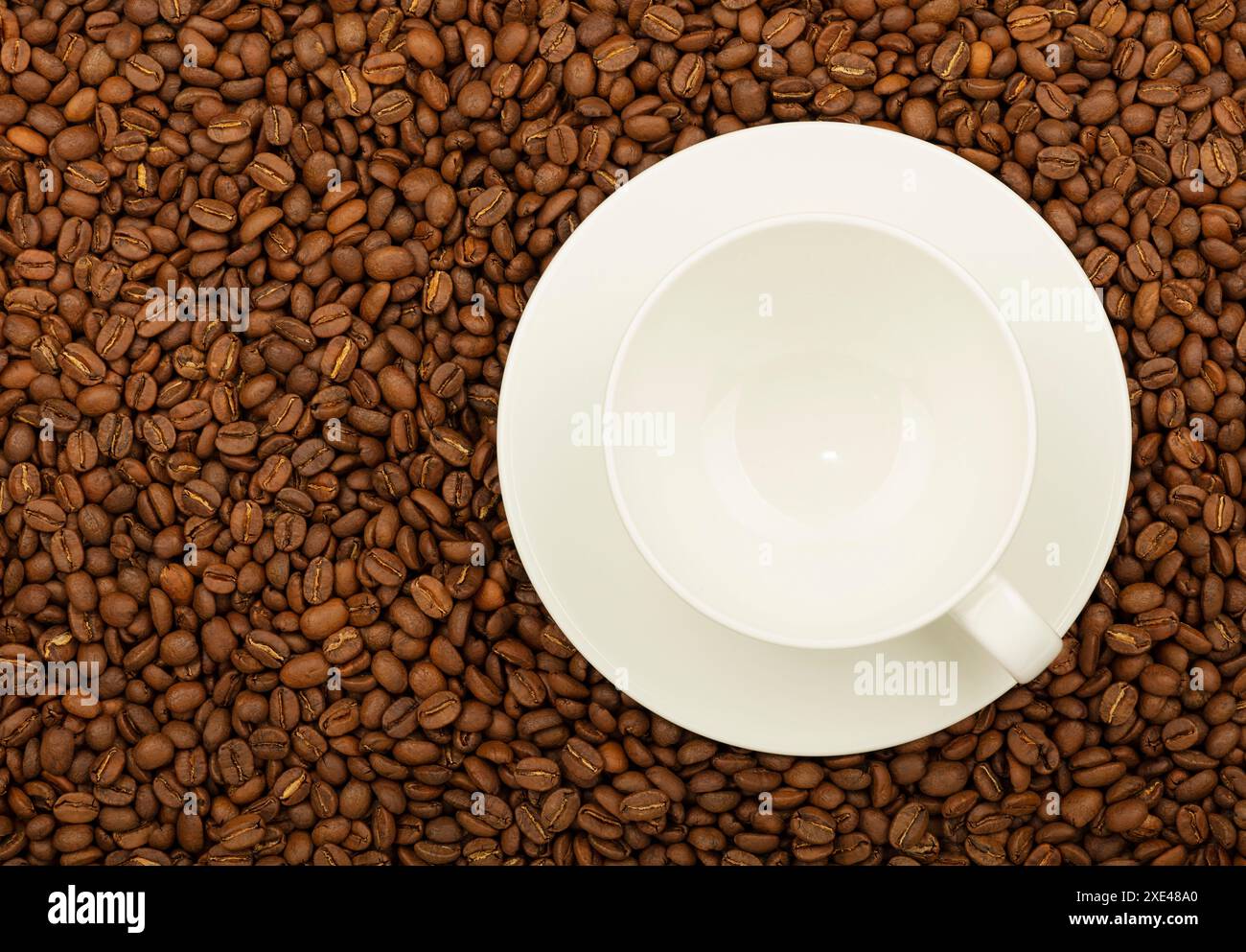 Empty White Cup Hi res Stock Photography And Images Alamy empty-white-cup-hi-res-stock-photography-and-images-alamy