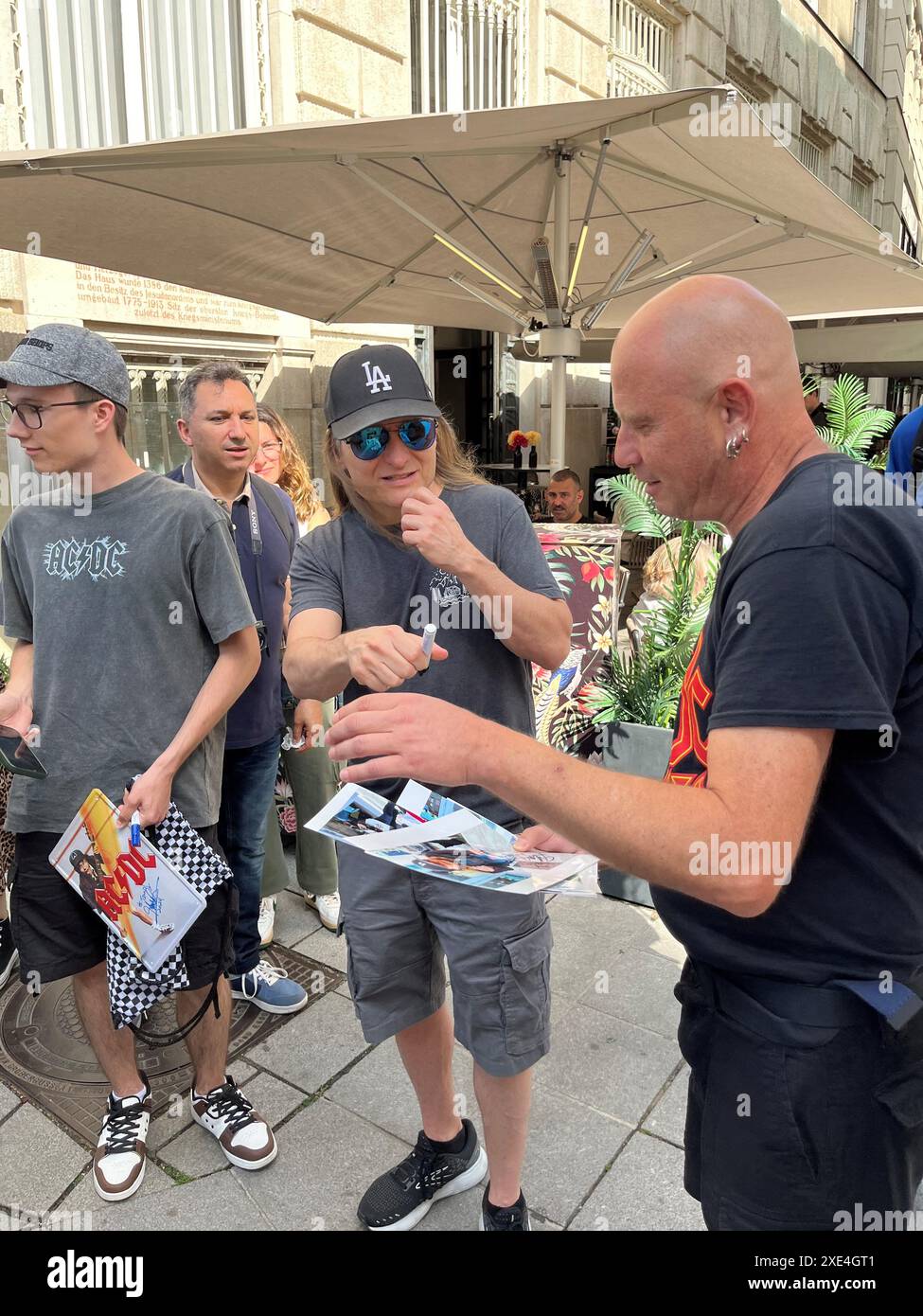 Matt LAUG with fans at the Park Hyatt Hotel, AC/DC concert in Vienna ...