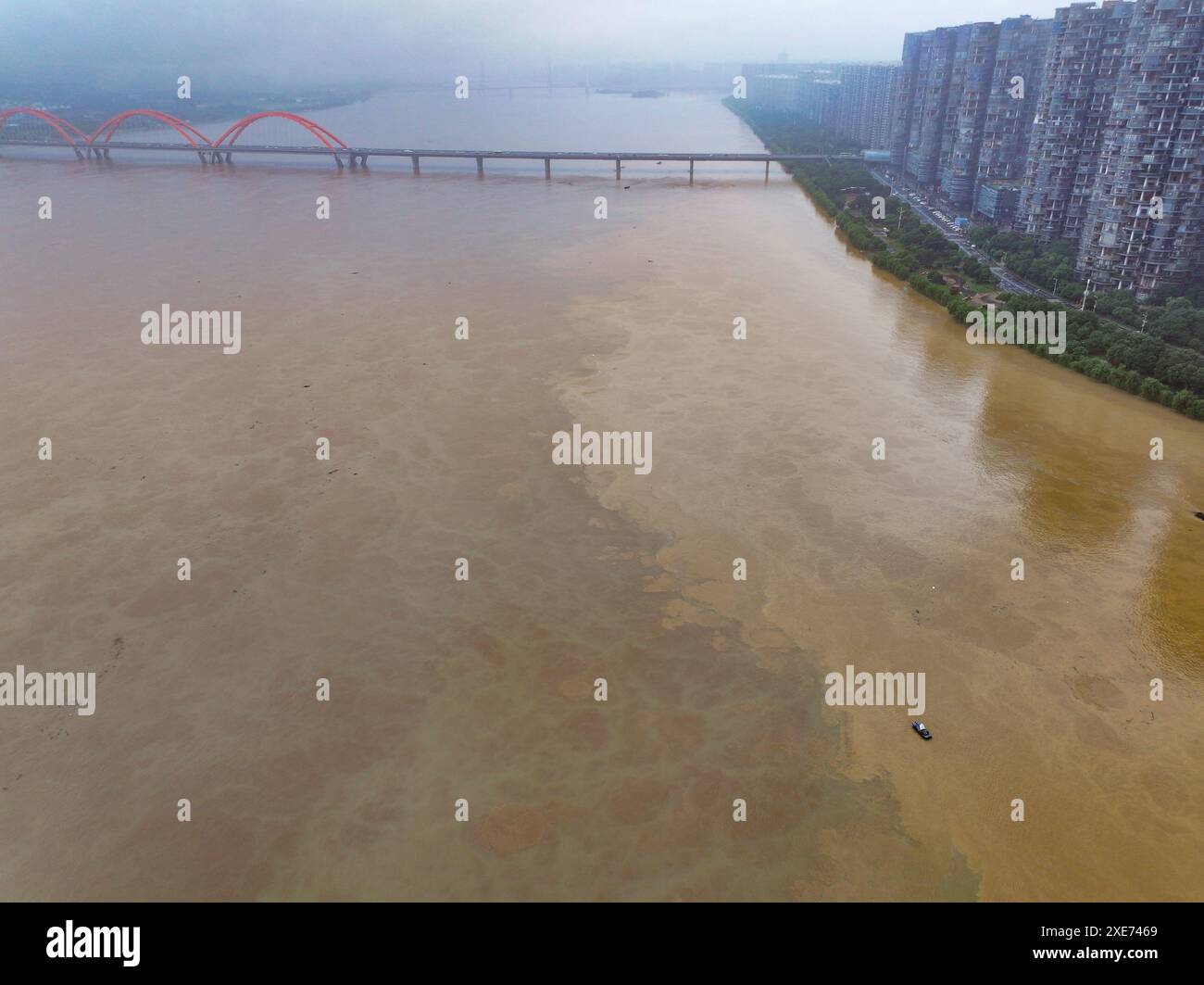 Confluence line hi-res stock photography and images - Alamy