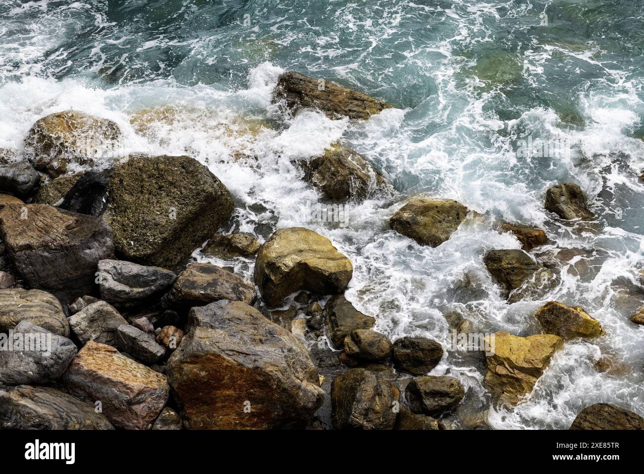 Rugged boulders hi-res stock photography and images - Alamy