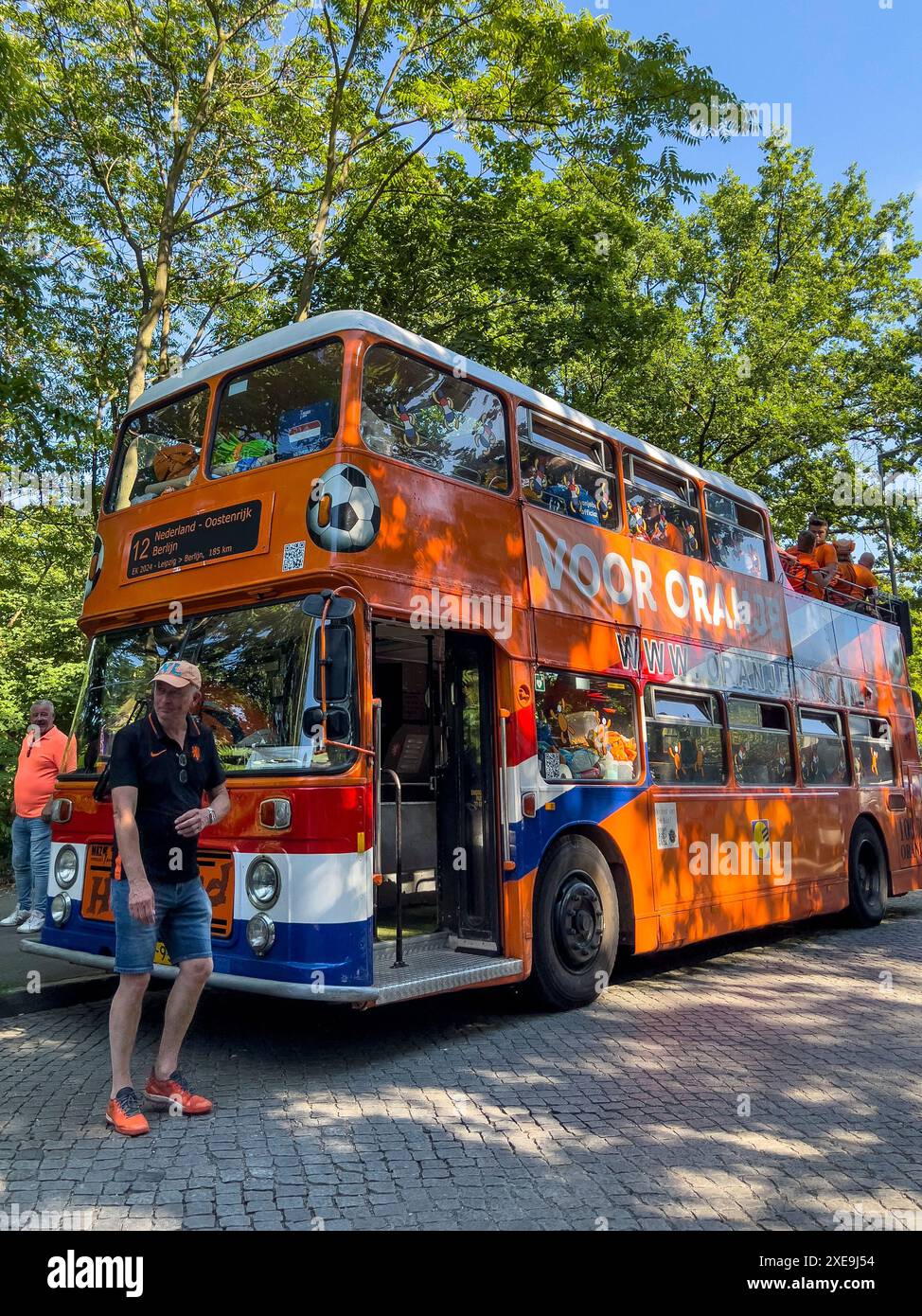 Netherlands fans bus hi-res stock photography and images - Alamy