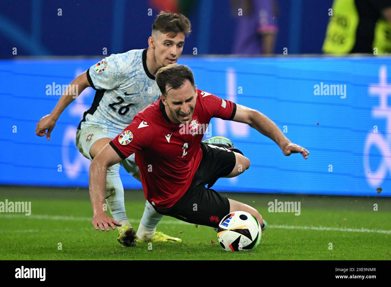 GELSENKIRCHEN - (l-r) Francisco Conceicao of Portugal, Otar Kakabadze ...