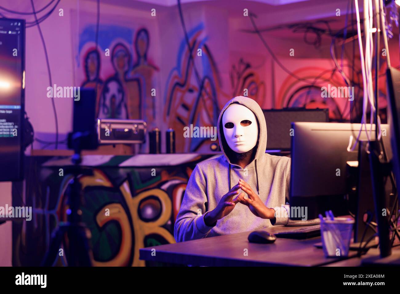 Recording criminal activity hi-res stock photography and images - Alamy
