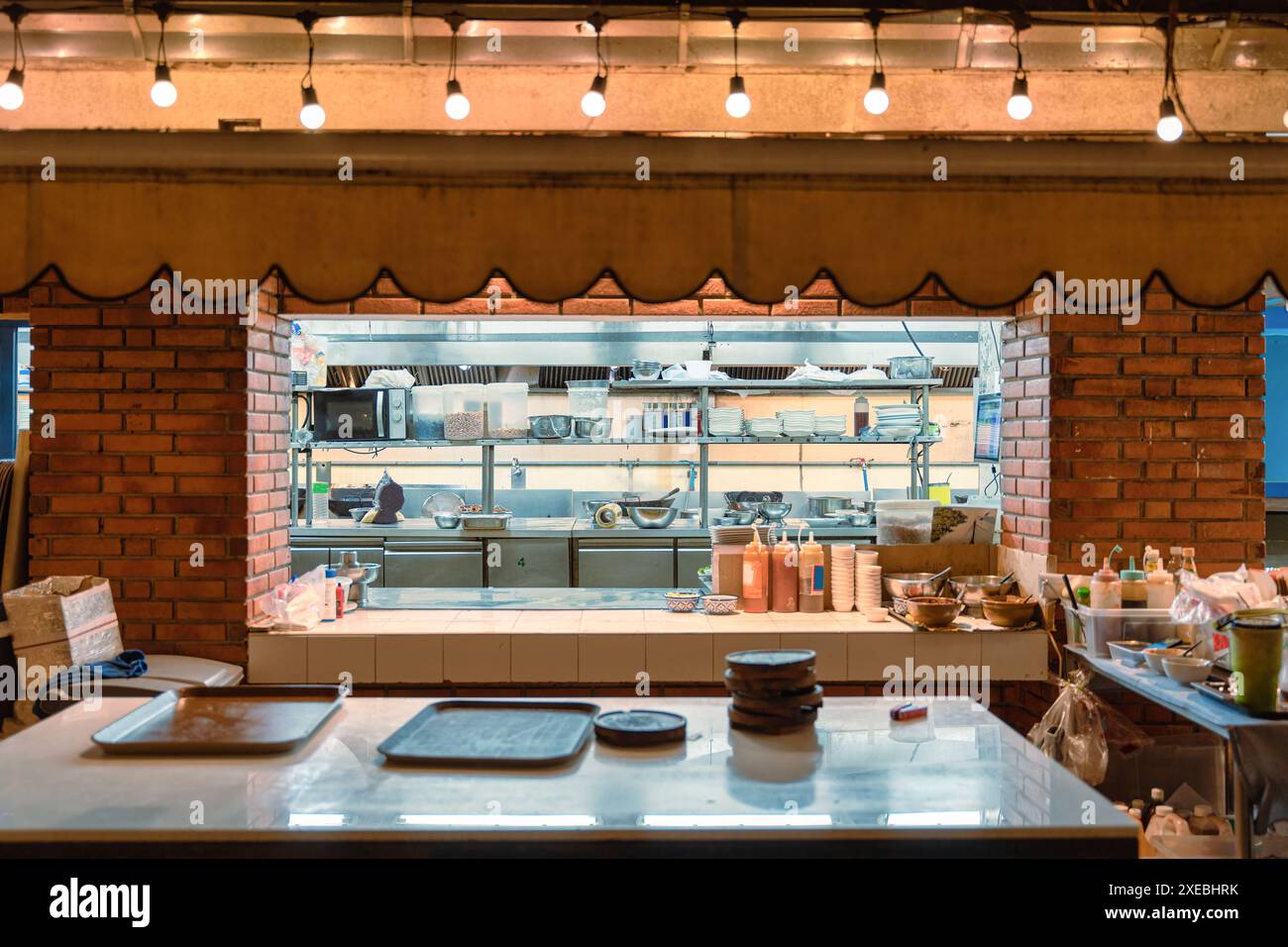 Restaurant front counter hi-res stock photography and images - Alamy