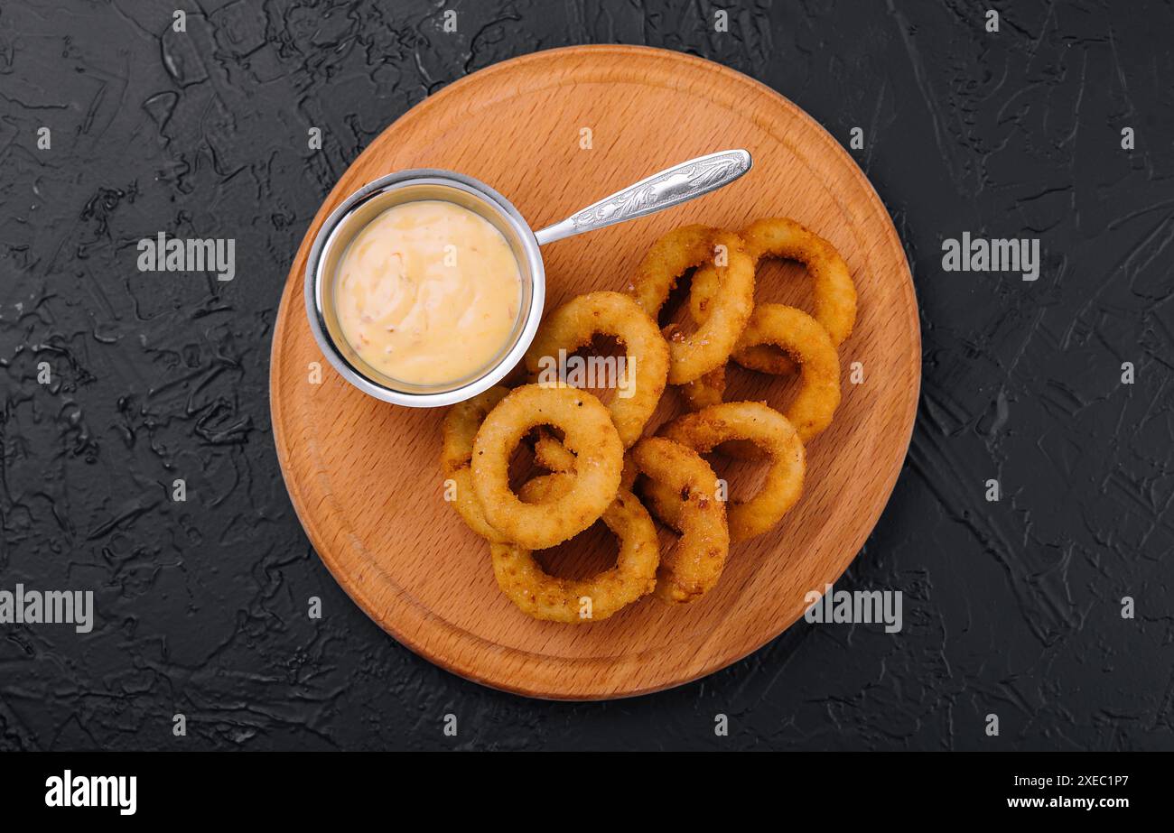 Crunchy fried onion rings hi-res stock photography and images - Alamy
