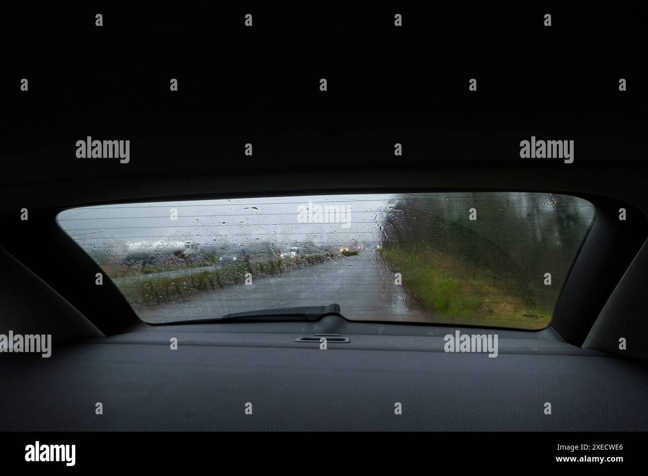Wet rear window hi-res stock photography and images - Alamy