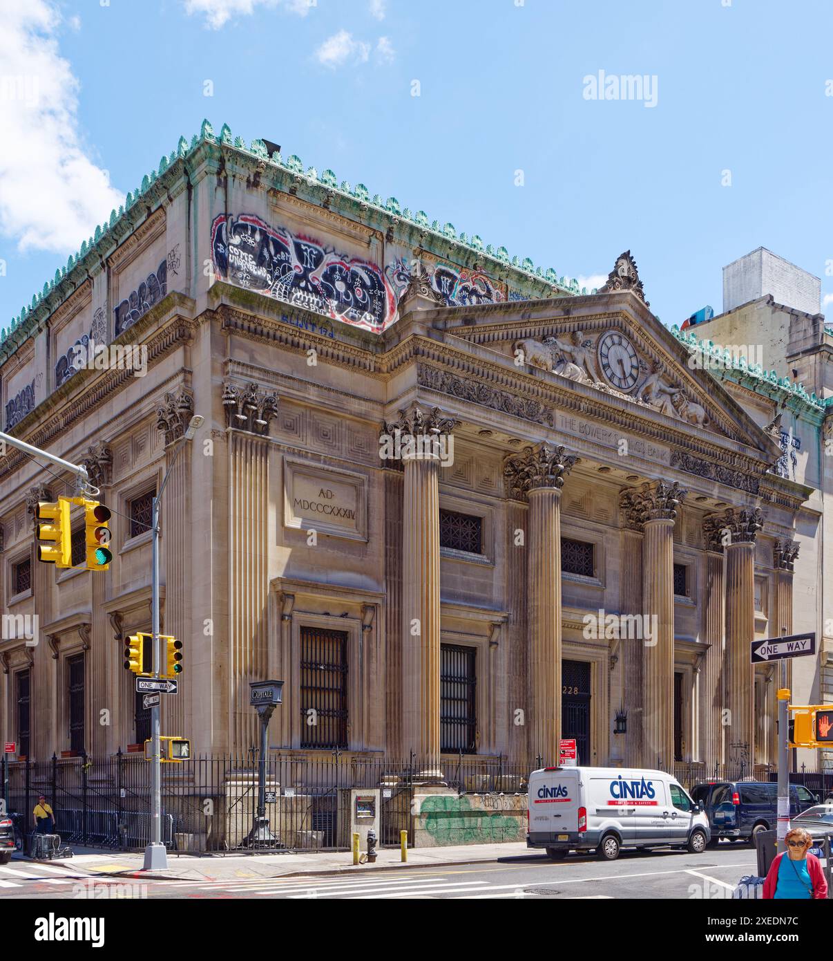 Bowery Savings Bank Building (130 Bowery) photo 2
