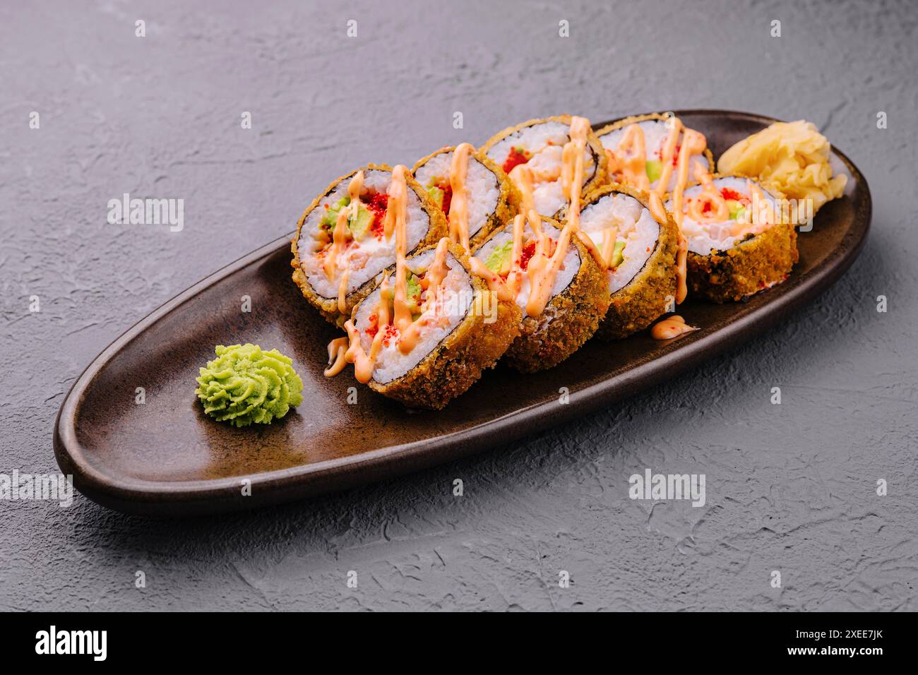 Tempura fried sushi rolls hi-res stock photography and images - Alamy