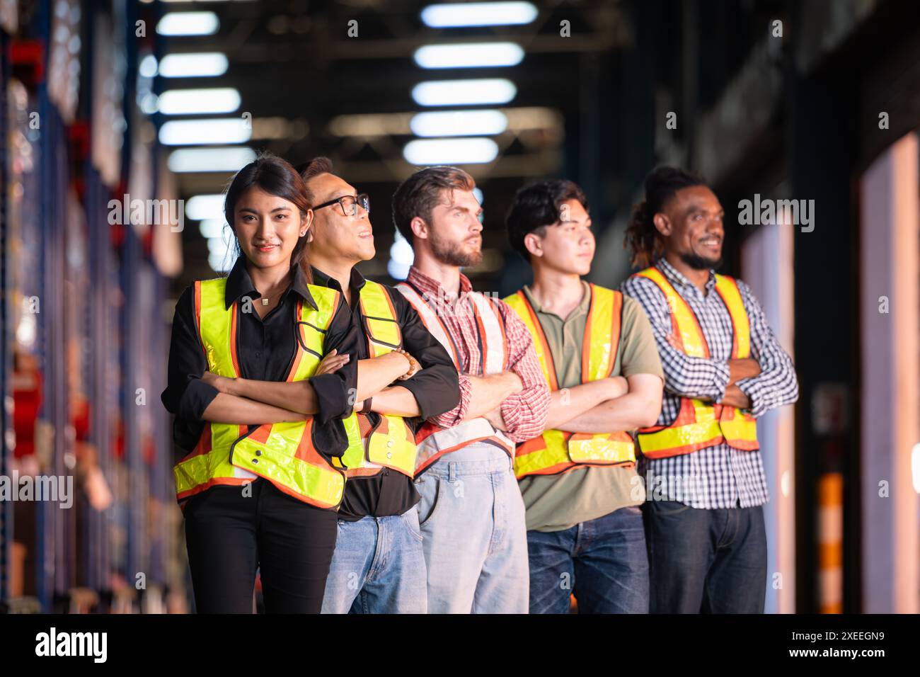 Teamwork smile portrait group hi-res stock photography and images - Alamy