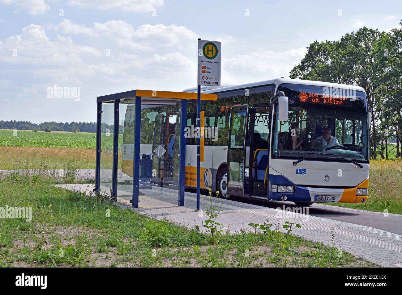 Nur 7 personen hi-res stock photography and images - Alamy