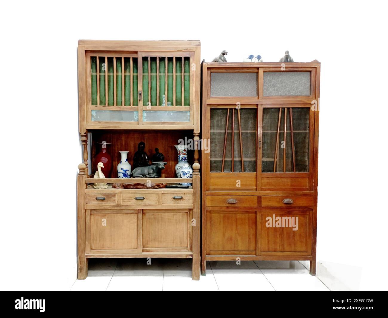taiwanese-vegetable-cabinets-hi-res-stock-photography-and-images-alamy