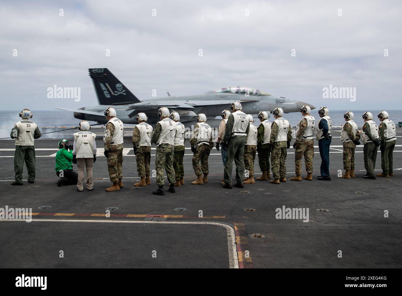 the-official-ecuadorian-party-observes-flight-operations-on-the-flight
