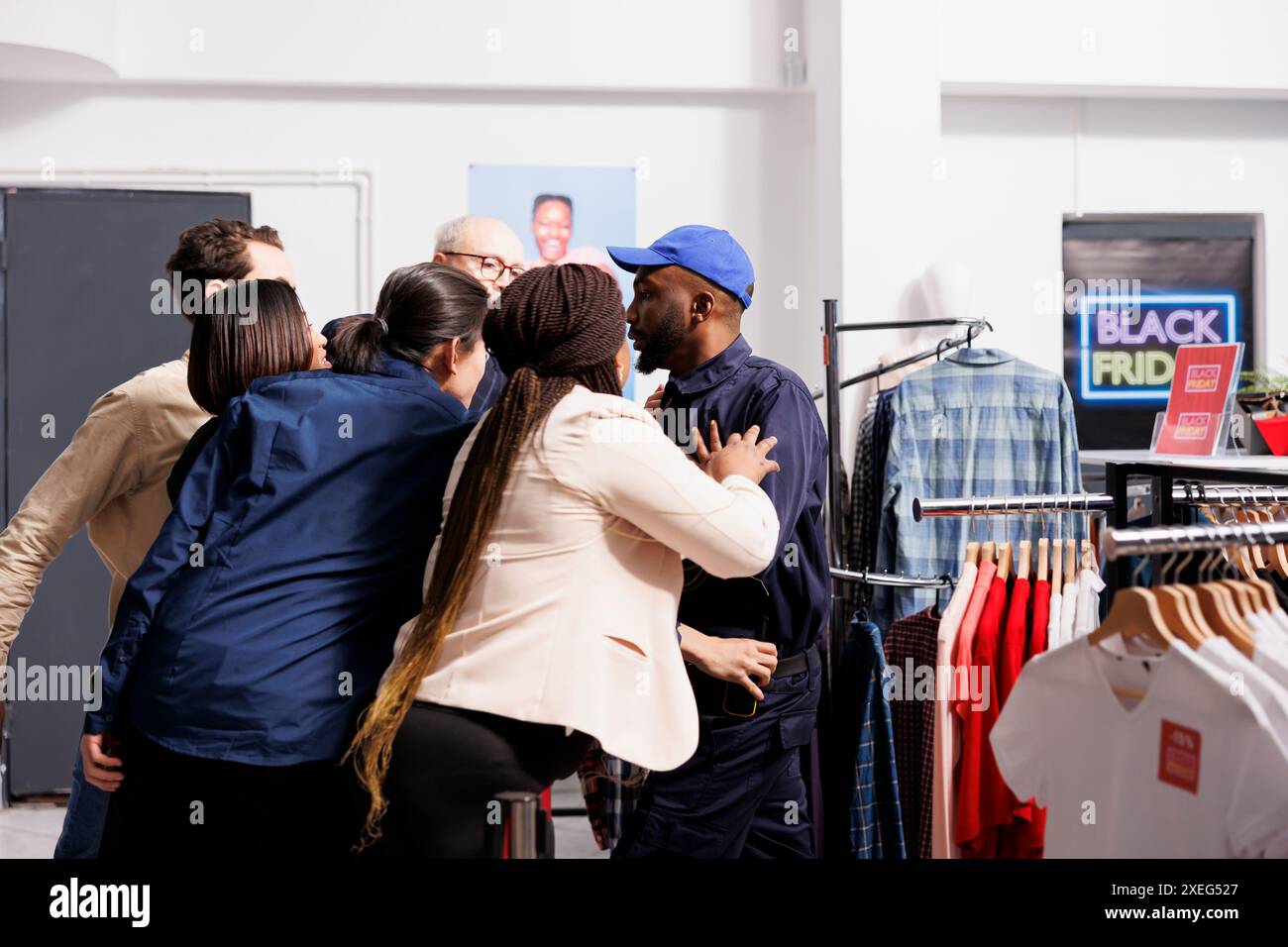 Aggressive sales hi res stock photography and images Page 9 Alamy