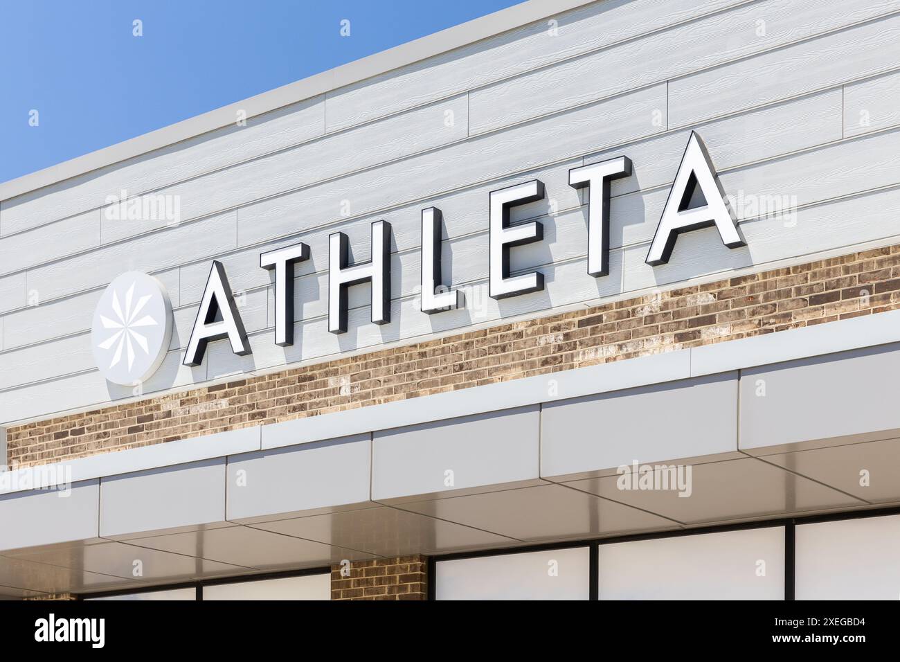 Athleta is a women’s athletic clothing brand, owned by Gap Inc., with
