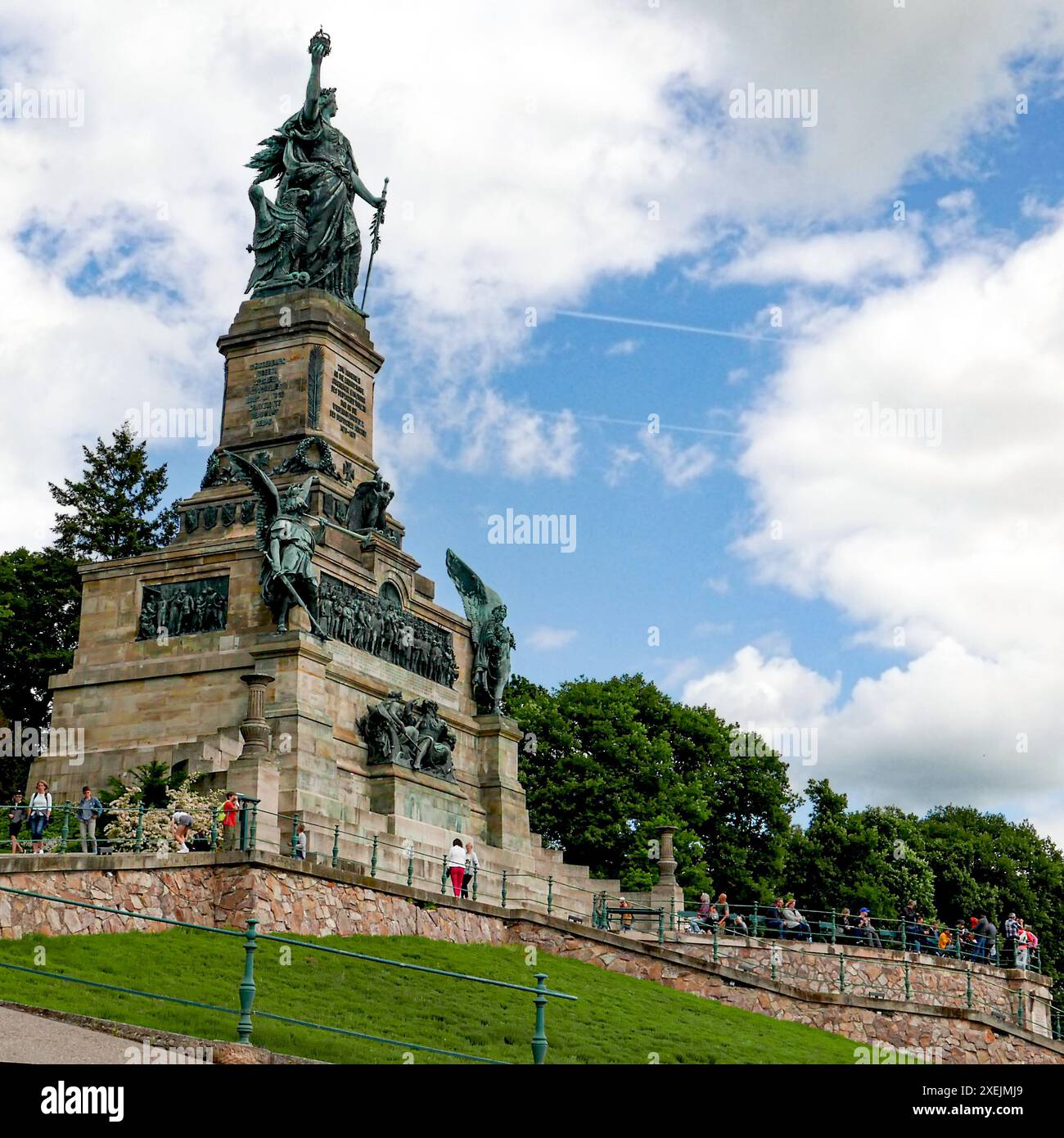 Germania statue hi-res stock photography and images - Alamy