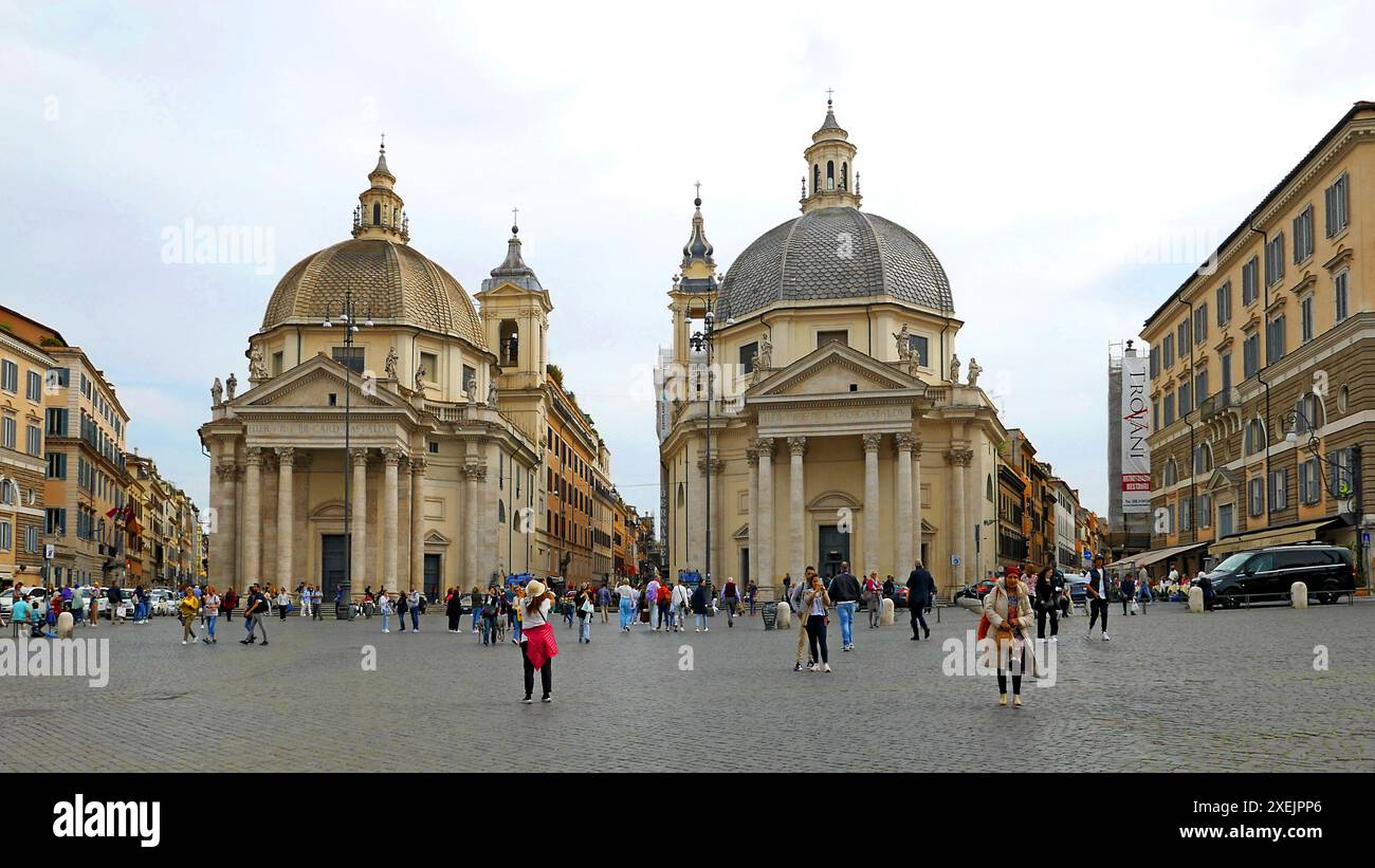 Die Zwillingskirchen in Rom Stock Photo