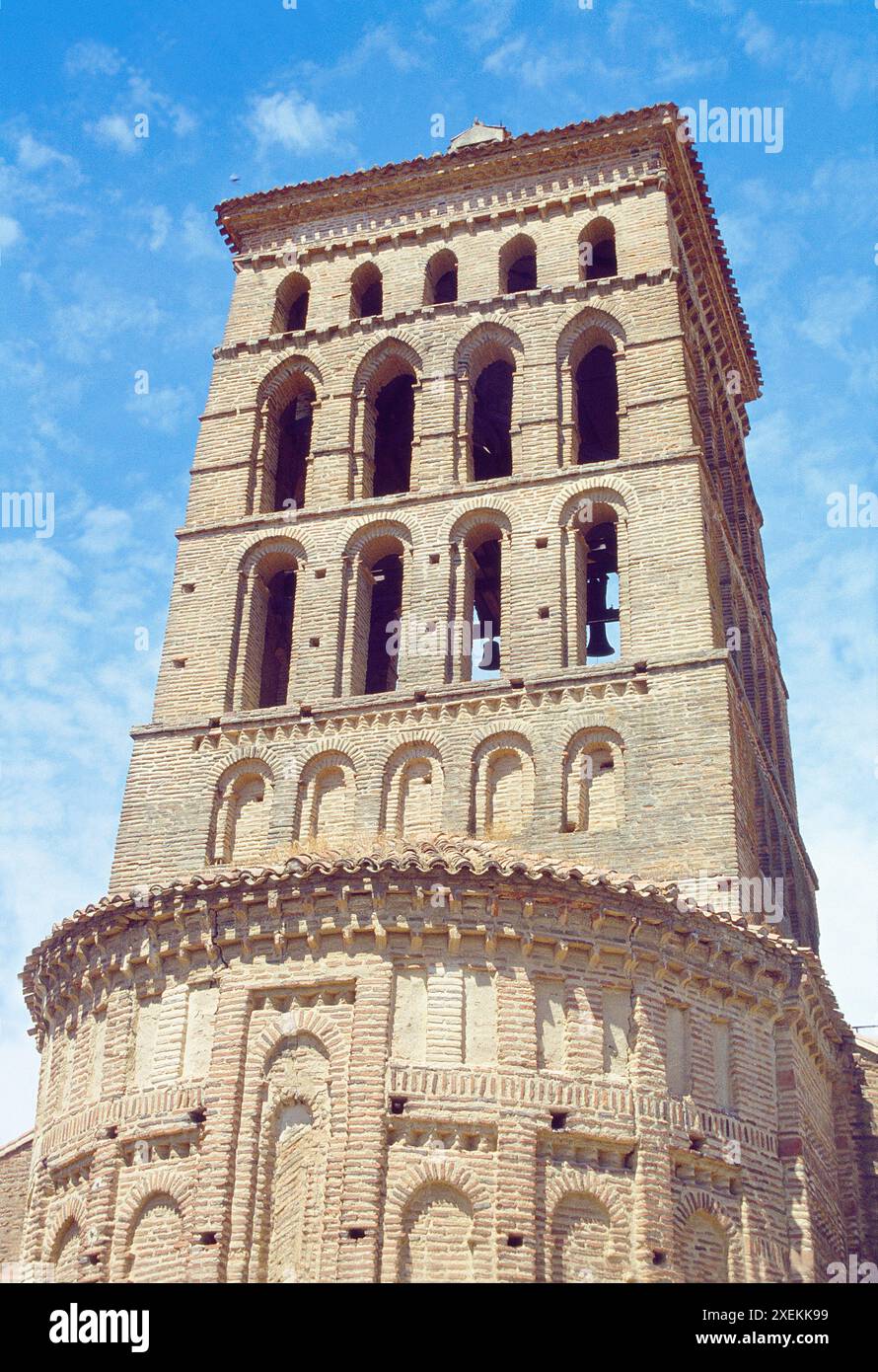 Iglesia de san lorenzo de sahagun hi-res stock photography and images ...