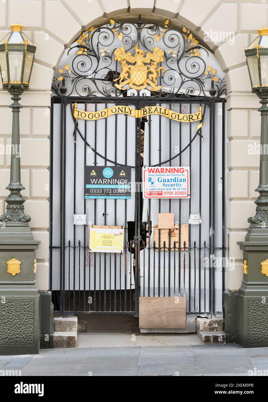 Gateway to Skinners Hall, Dowgate Hill, London, England Stock Photo - Alamy