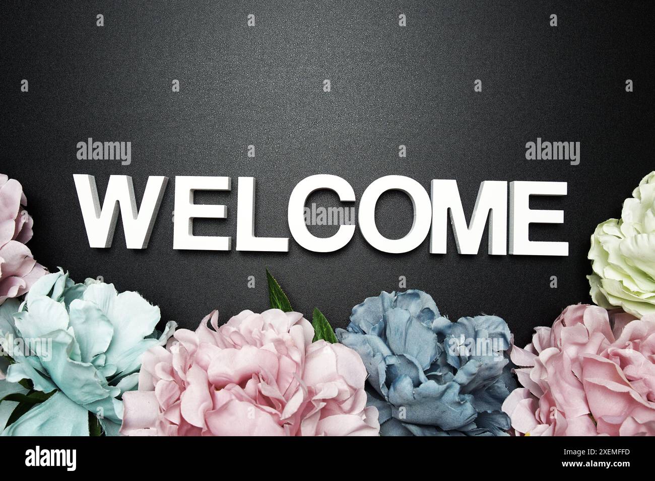 Welcome home black letters hi-res stock photography and images - Alamy