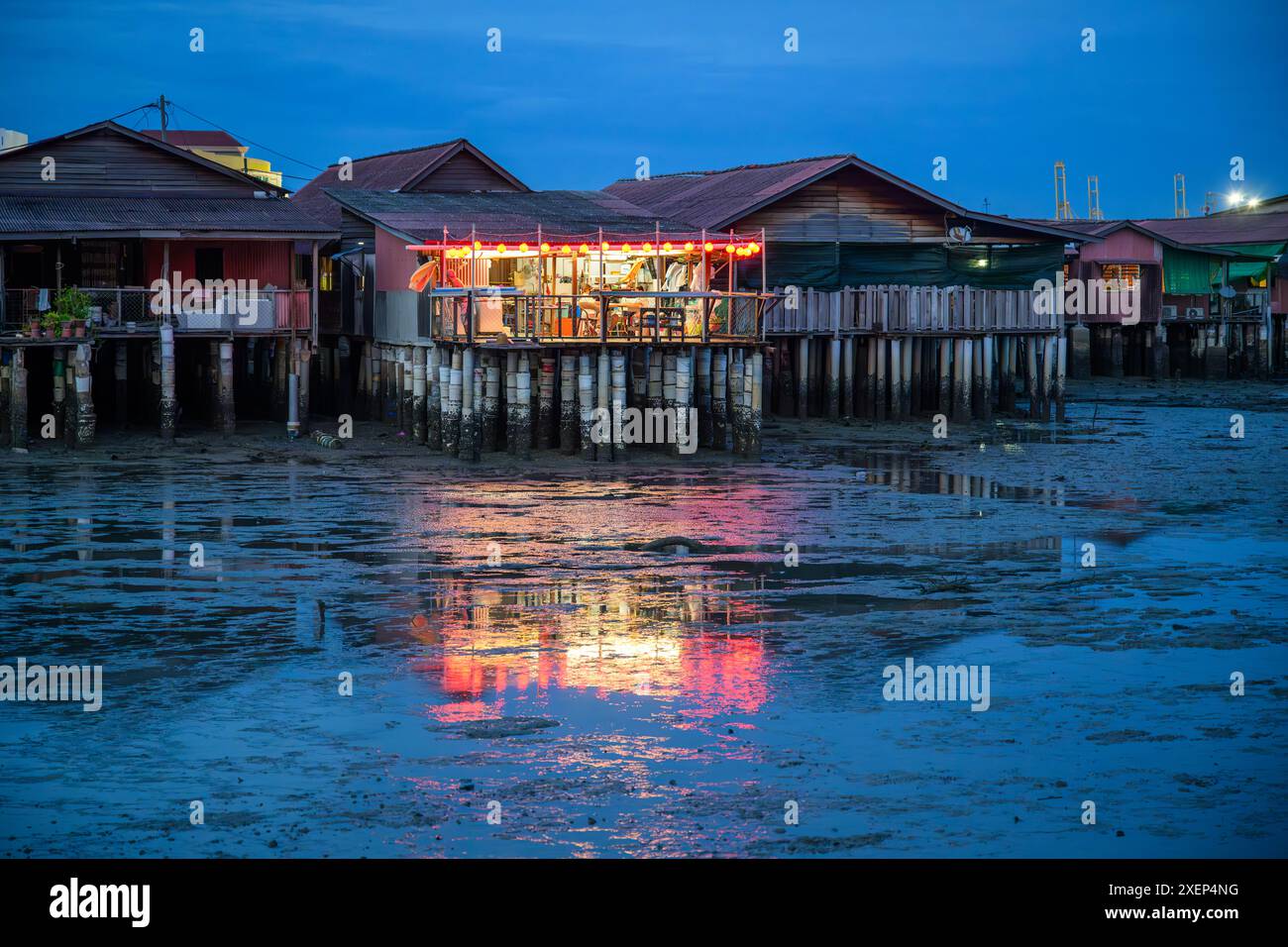 the-chew-jetty-at-night-time-penang-malaysia-stock-photo-alamy