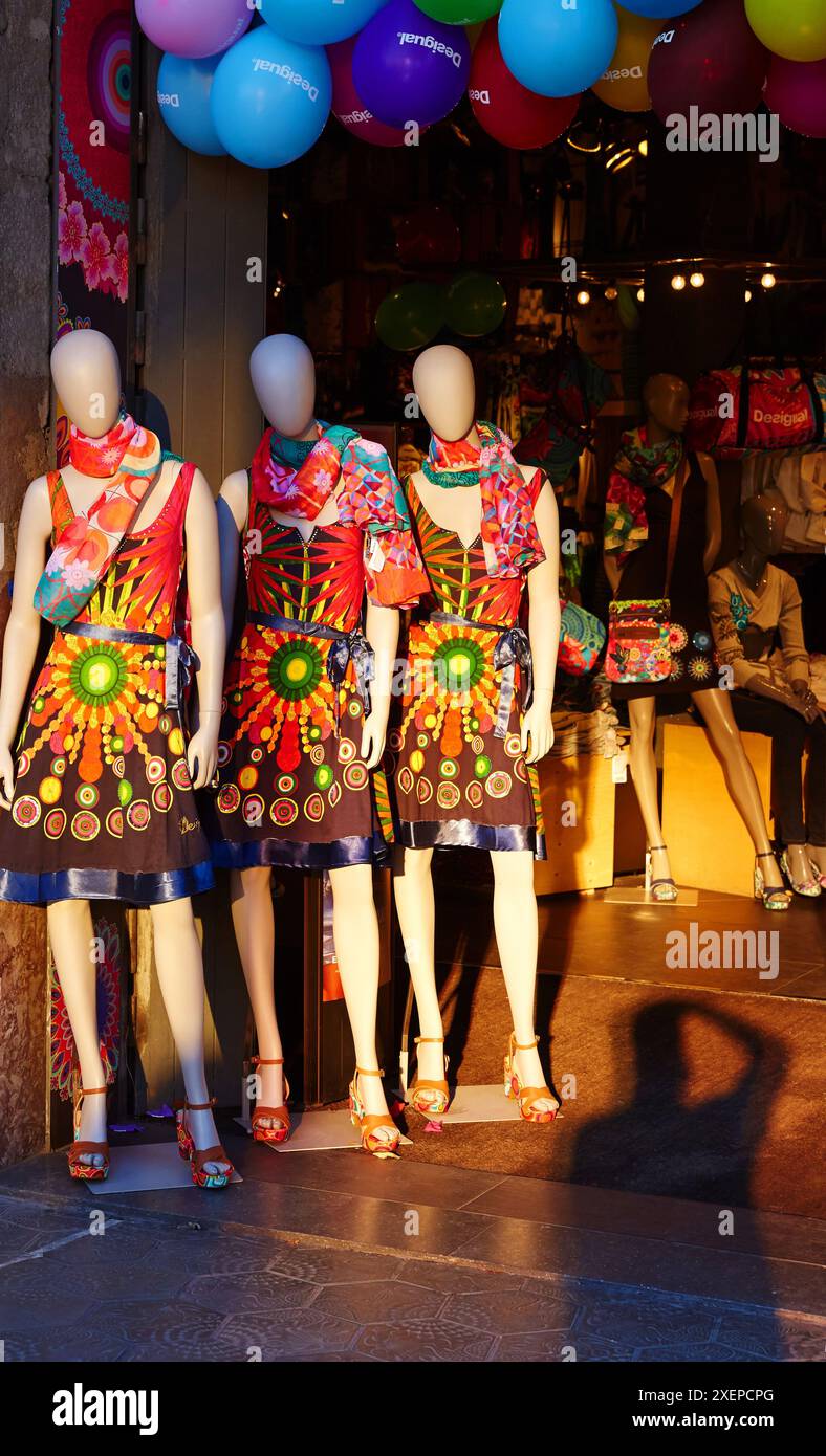 Clothing store passeig de gracia hi res stock photography and images Alamy