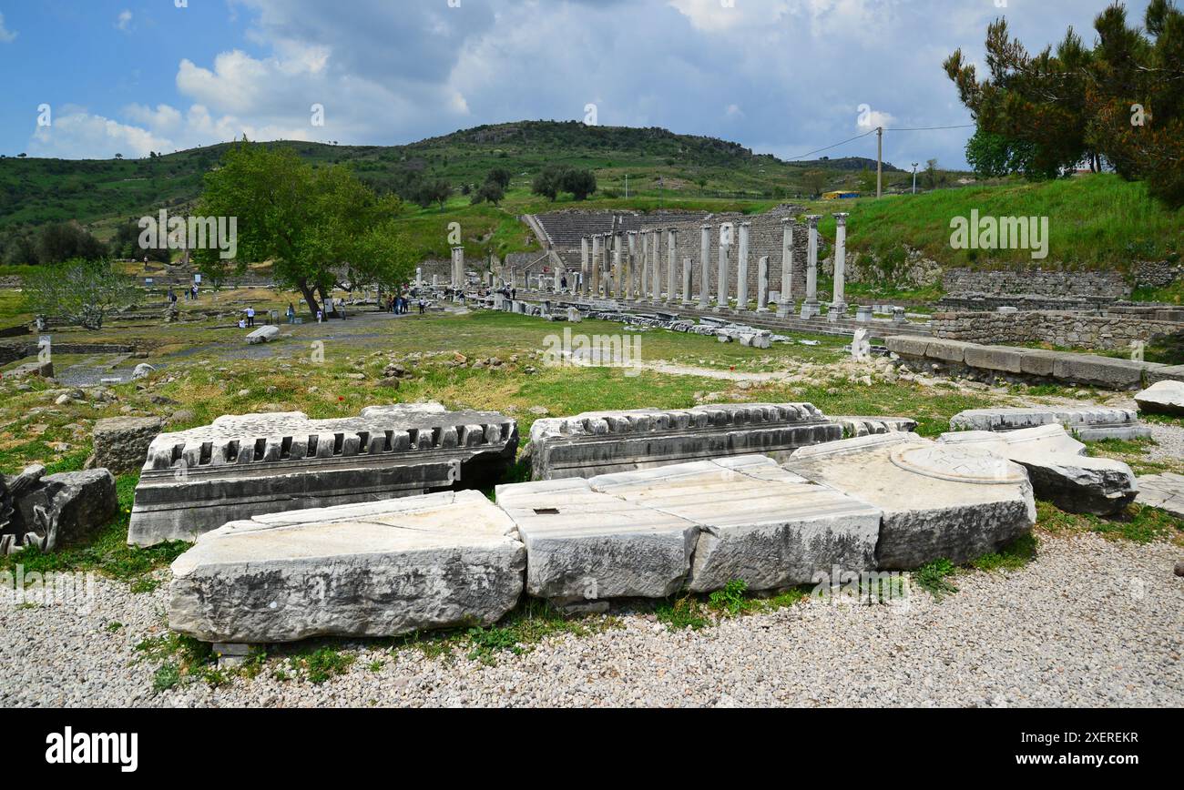 Pergamon Ancient City In Bergama Izmir Turkey Stock Photo Alamy pergamon-ancient-city-in-bergama-izmir-turkey-stock-photo-alamy