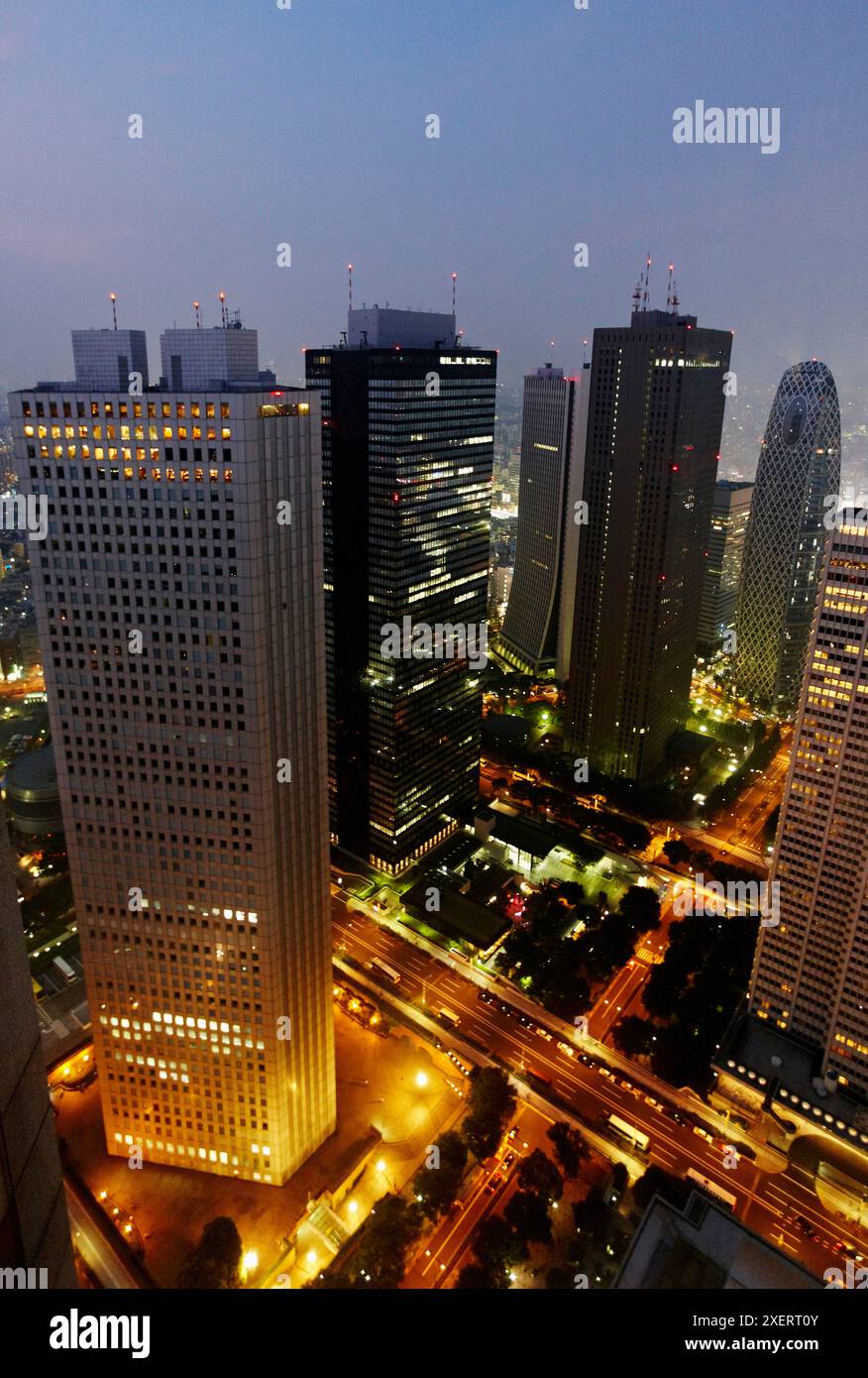 Shinjuku urban tokyo japan hi-res stock photography and images - Alamy