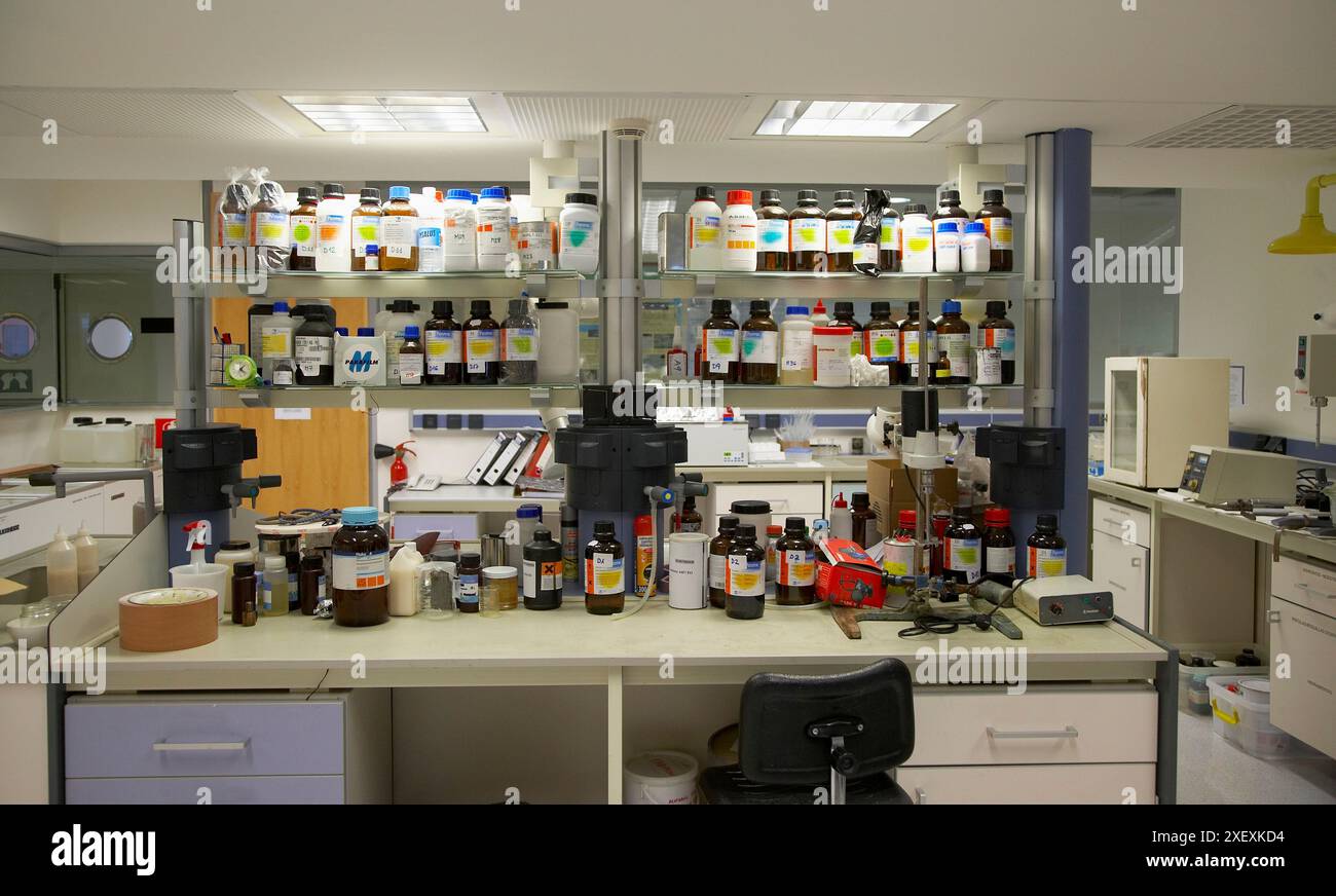 Chemical Adhesives Laboratory Stock Photo - Alamy