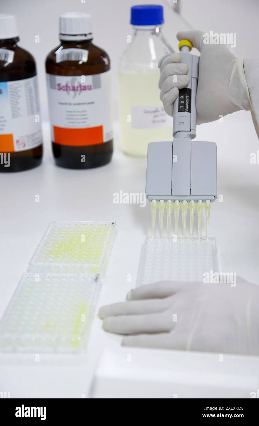 Vitis Lab Machine Navarre r hi-res stock photography and images - Alamy