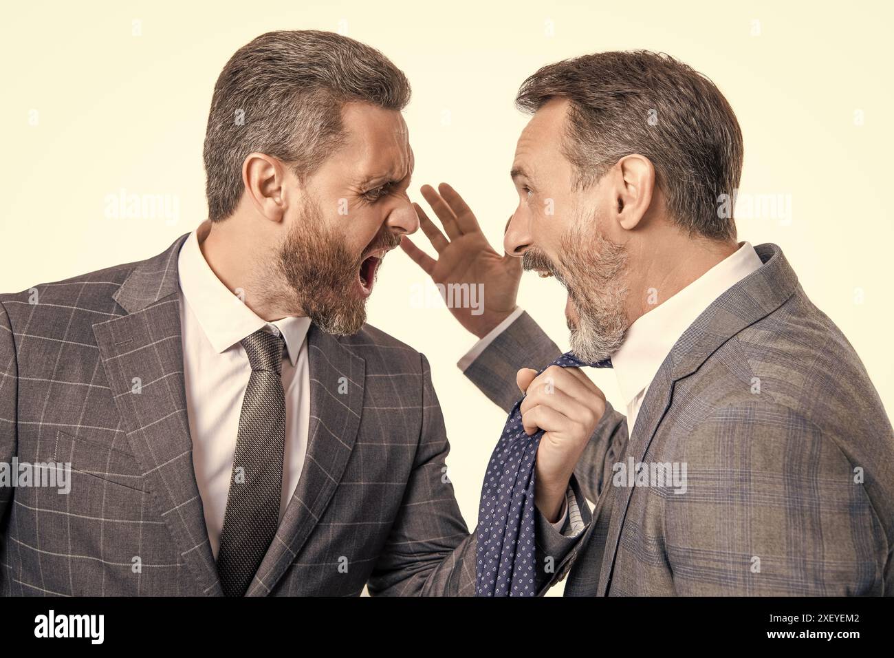 businessmen-arguing-in-studio-arguing-businessmen-shouting-photo-of