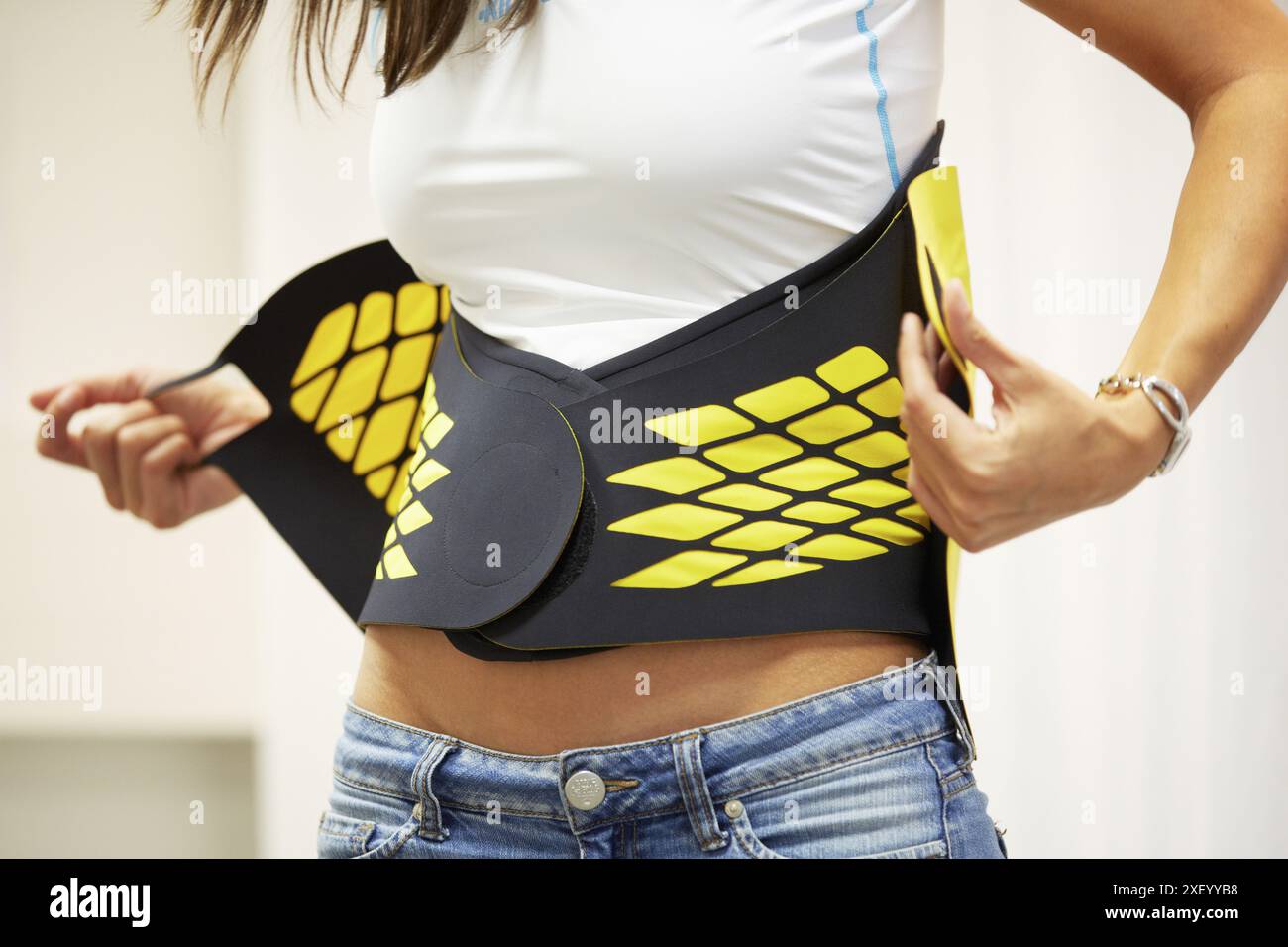 Image of back pain hi-res stock photography and images - Alamy