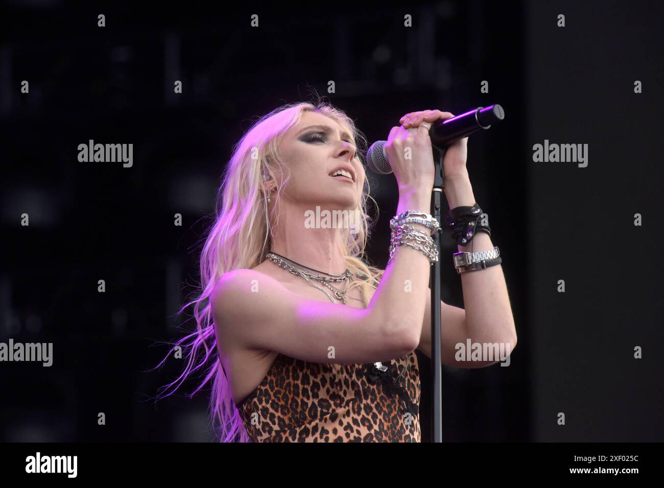 Taylor Michel Momsen - geboren am 26. Juli 1993 in St. Louis - spielt ...