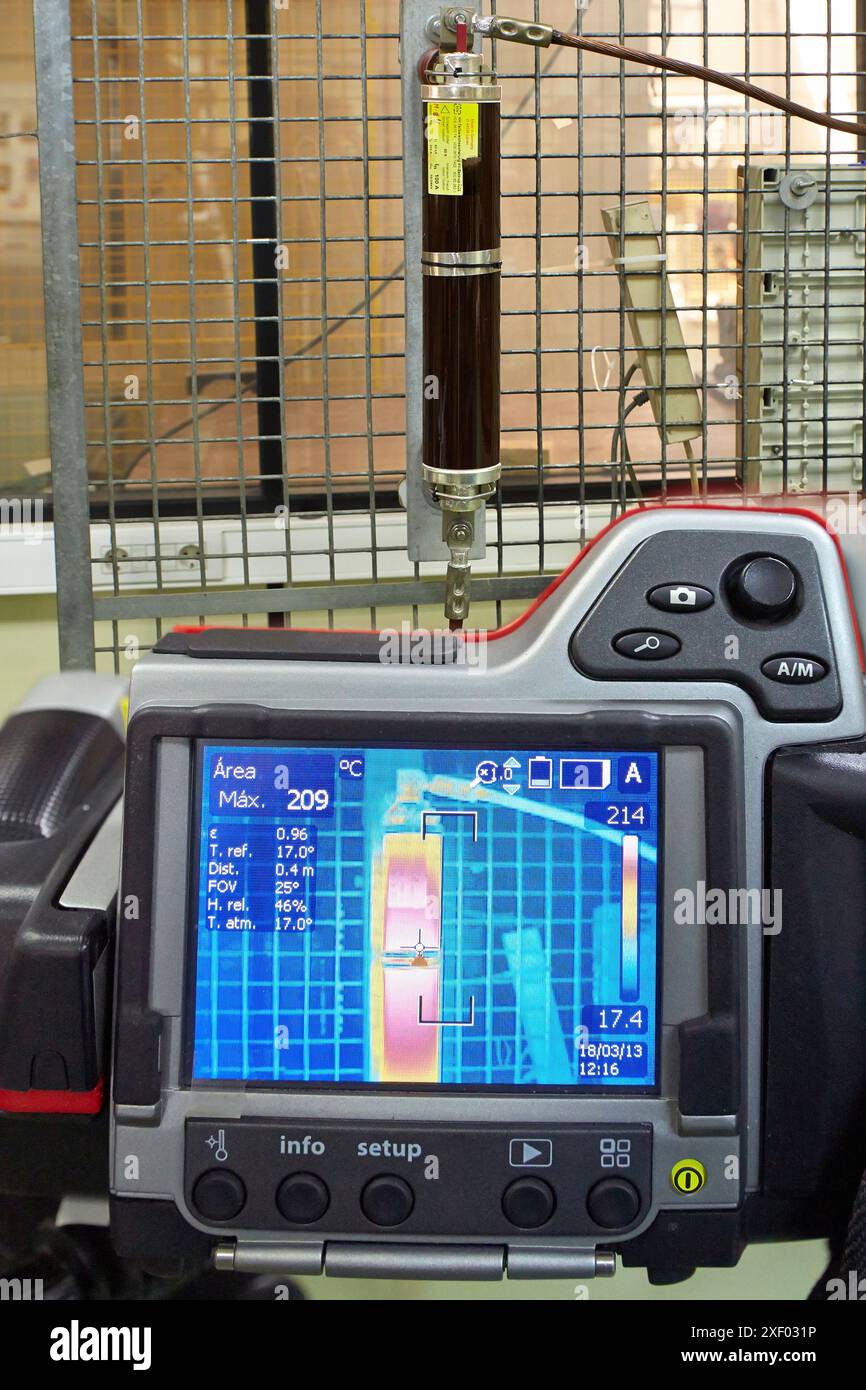 Thermographic measurement hi-res stock photography and images - Alamy