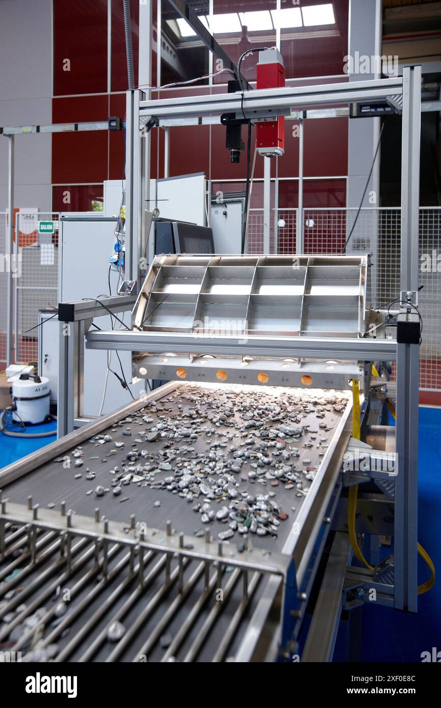 Automation of electronic waste recycling using hyperspectral image analysis, Tecnalia Research & Innovation Center, Zamudio, Bizkaia, Euskadi, Spain Stock Photo