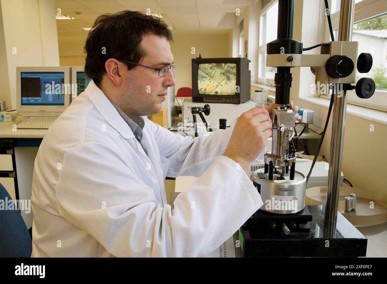 Atomic force microscope hi-res stock photography and images - Alamy