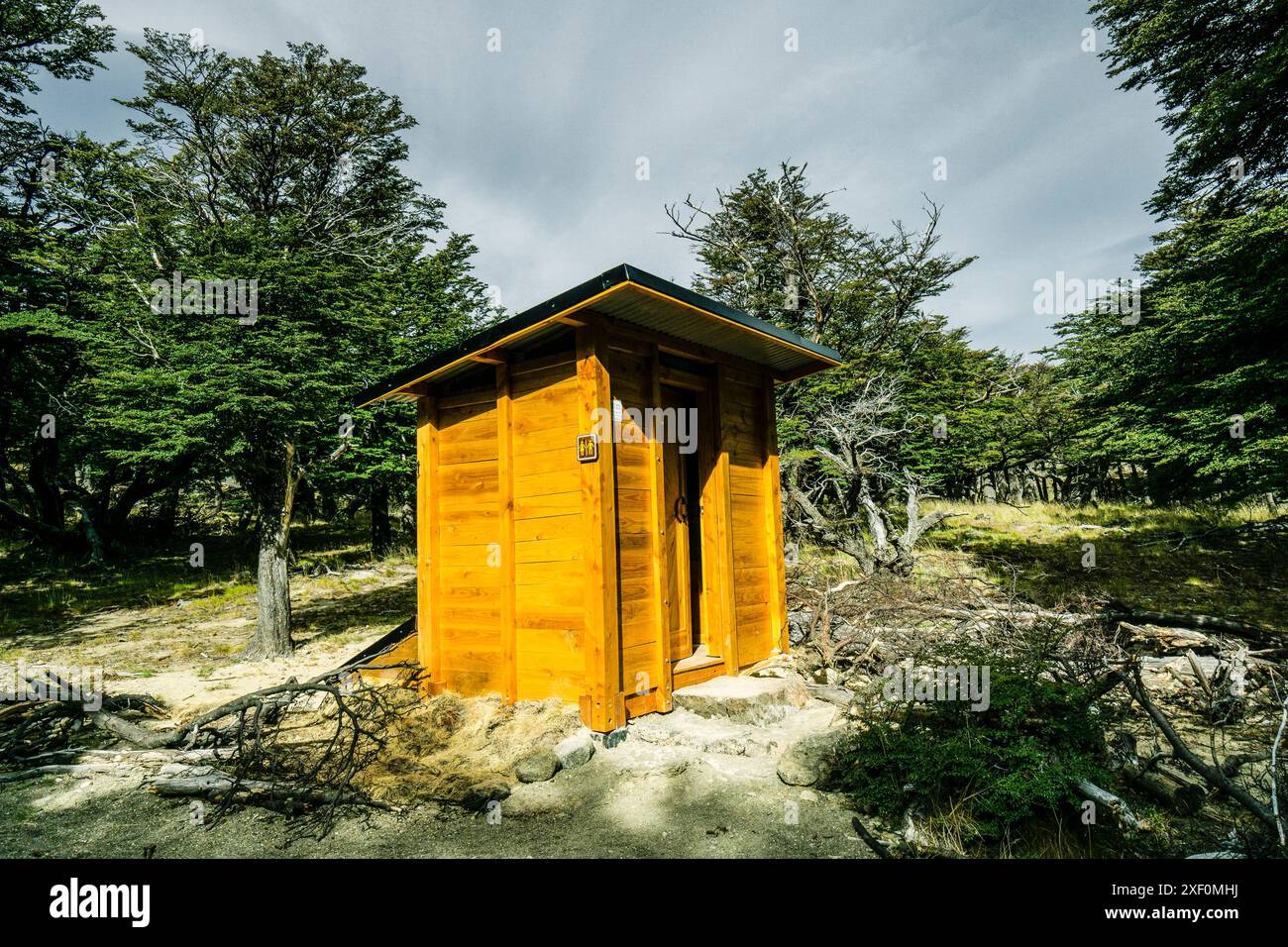 latrine near Laguna Capri , El Chalten, Los Glaciares National Park ...