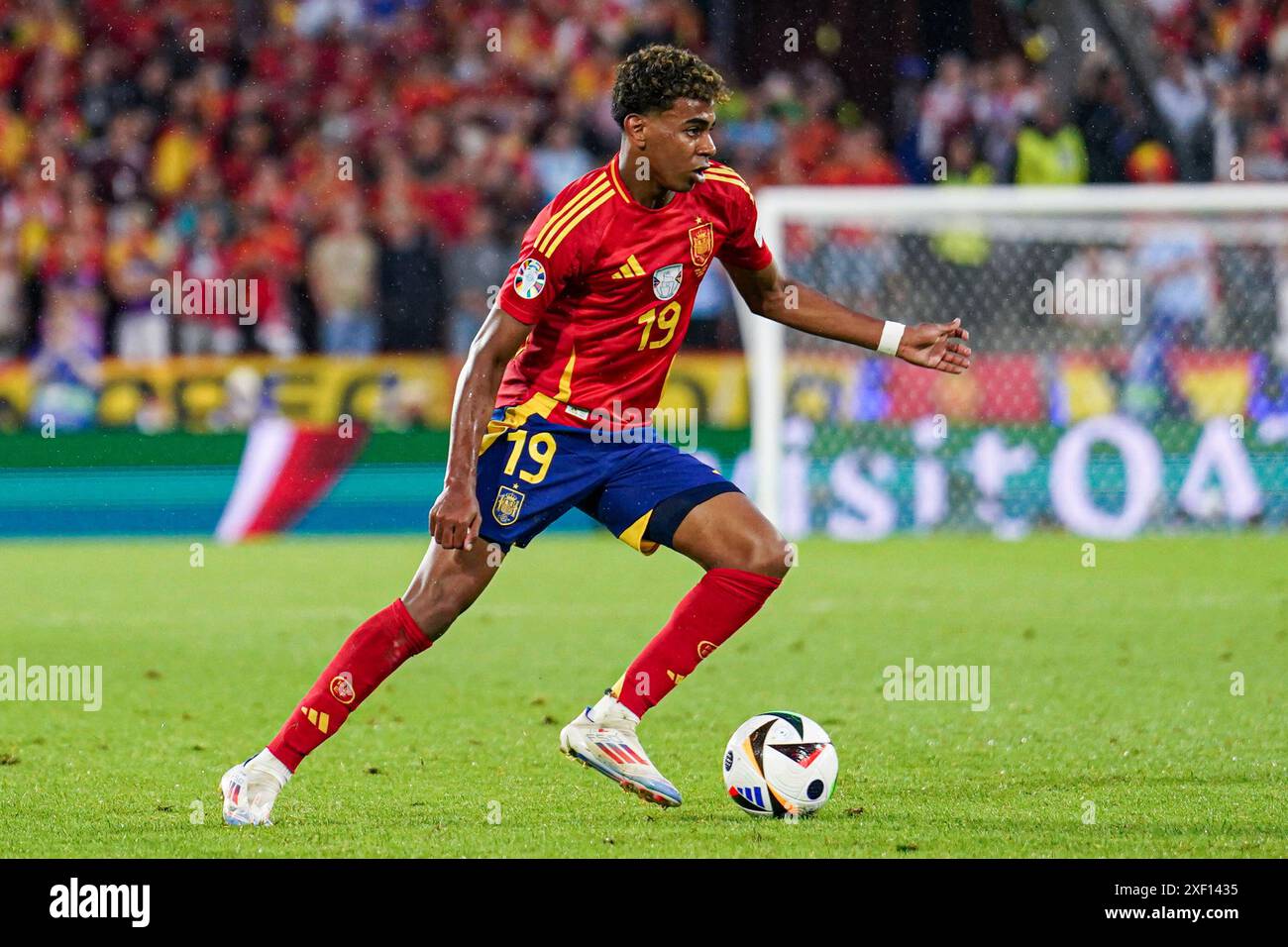 Lamine yamal hi-res stock photography and images - Alamy
