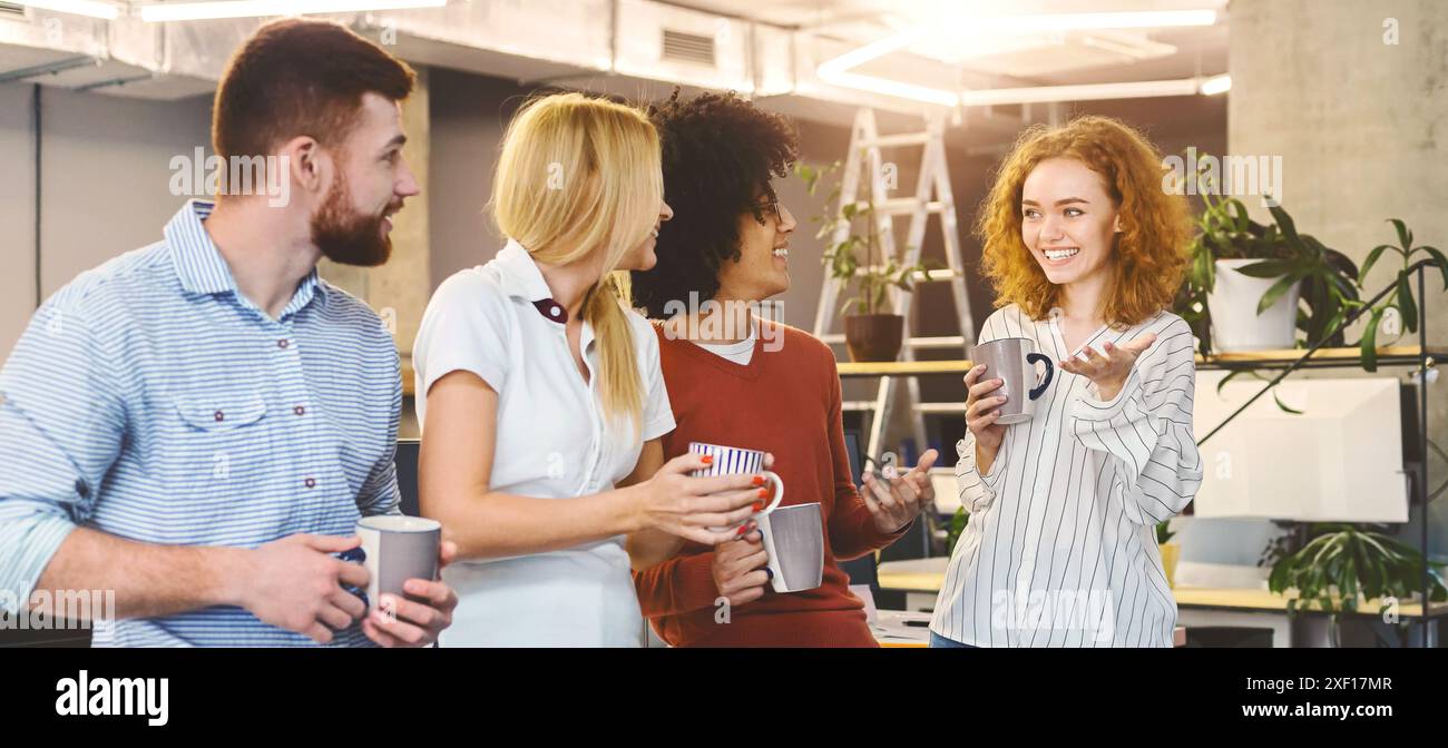 Break time at work hi-res stock photography and images - Alamy
