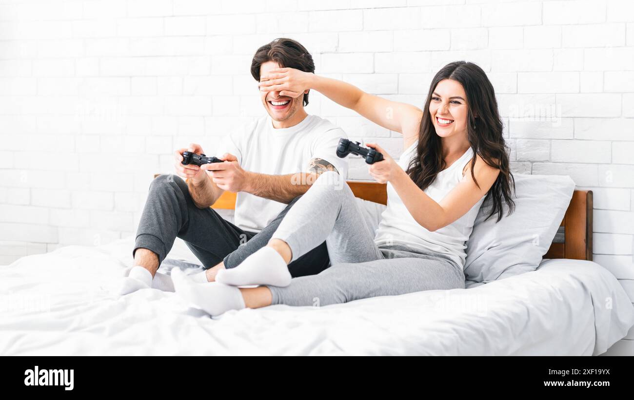 Games To Play In Bed