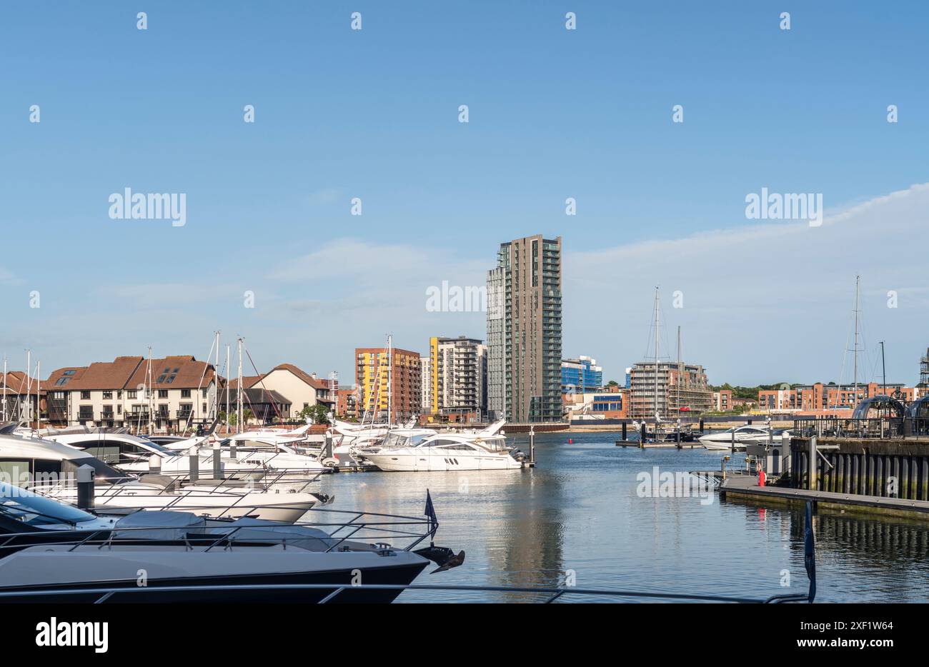 Serene vantage hi-res stock photography and images - Alamy