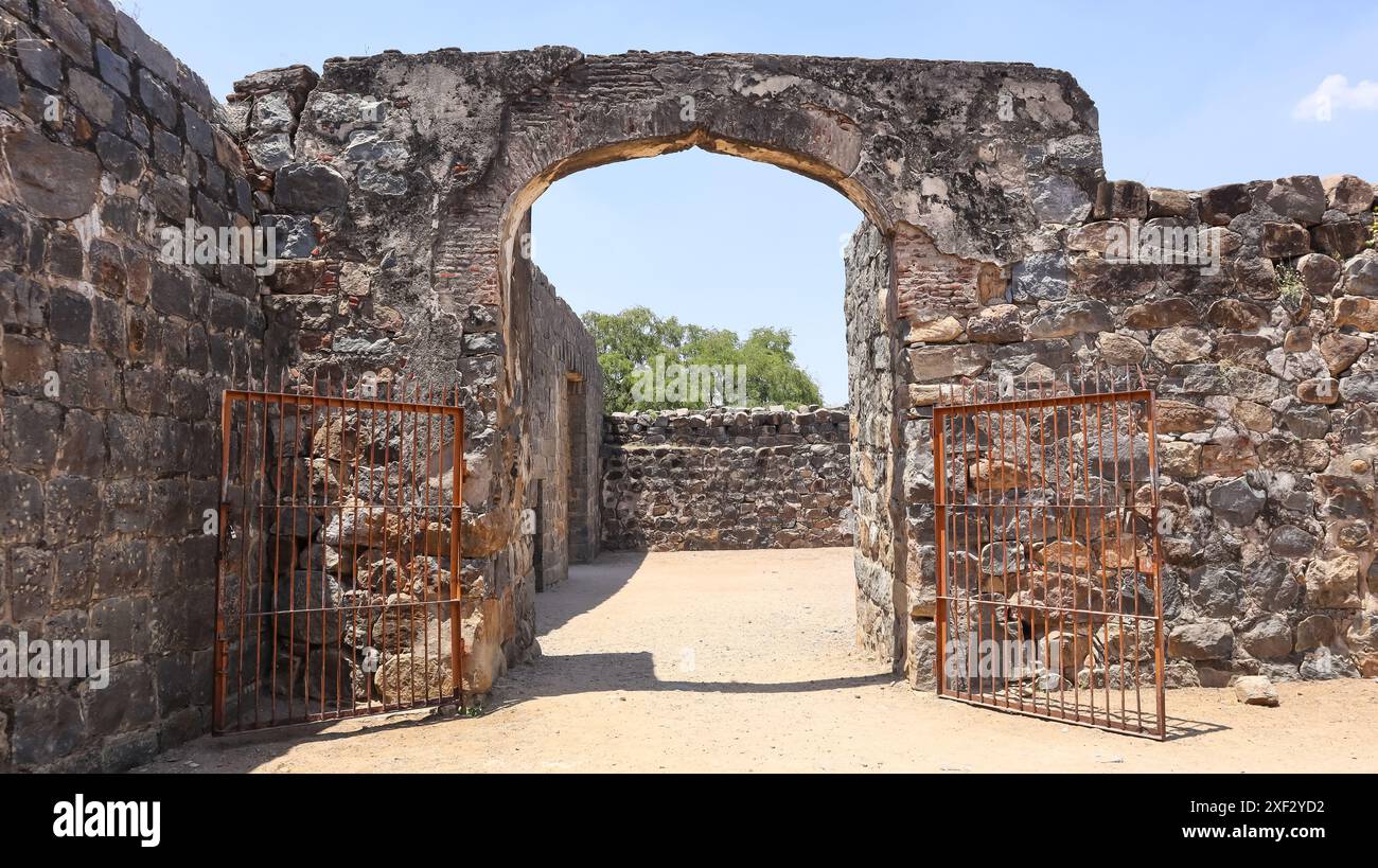 Fort campus entrance gate, Ranjankudi Fort, Perambalur, Tamil Nadu ...