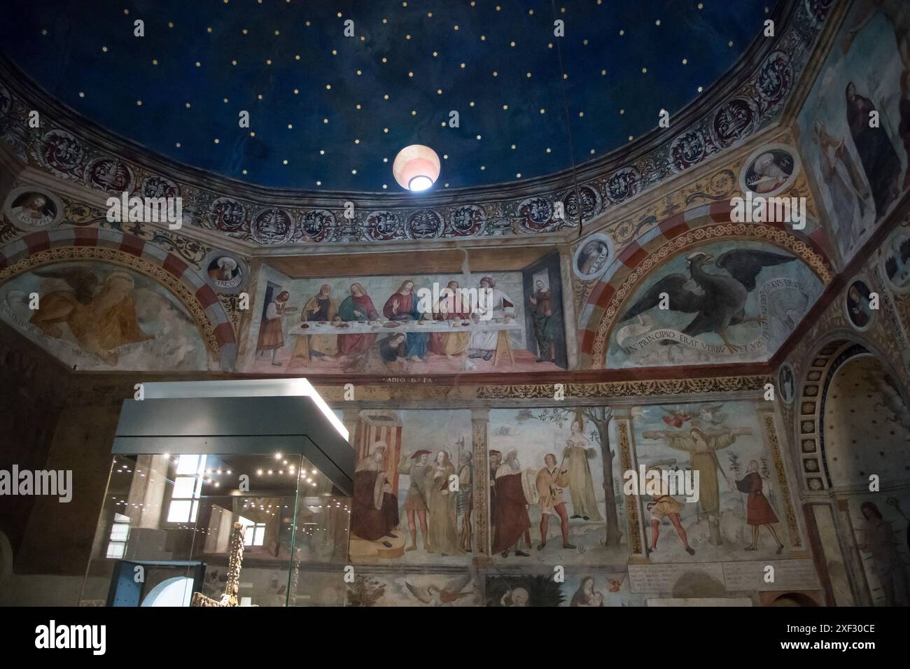 Cycle of Renaissance frescoes by Floriano Ferramola from XVI century
