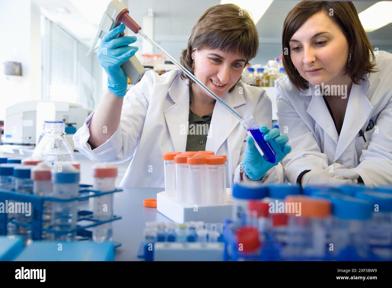Substance staining, biopharmaceutical lab, development of new ...