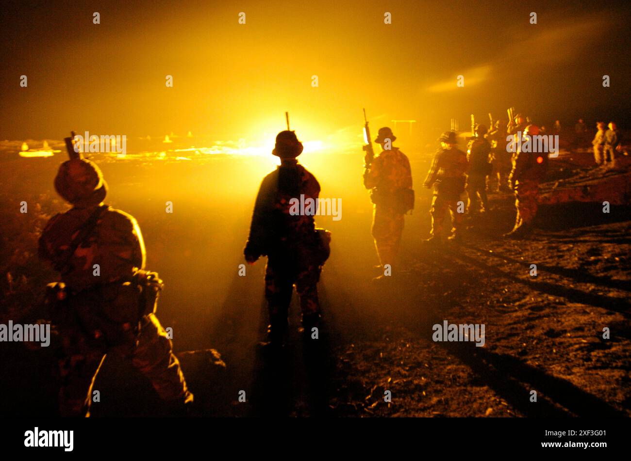Special forces machine gun hi-res stock photography and images - Alamy