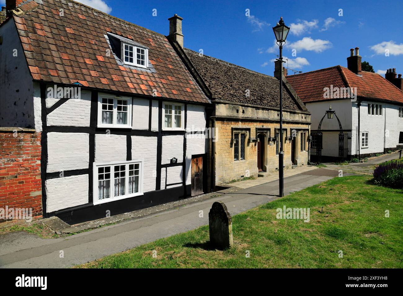 1 and 2, St John's Churchyard and Tower Lee, St John the Baptist church yard, Devizes, Wiltshire. Stock Photo