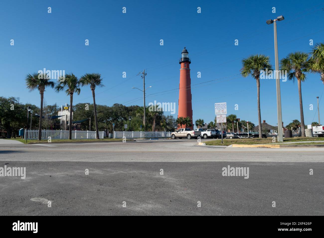 Ponce inlet lighthouse park hi-res stock photography and images - Alamy