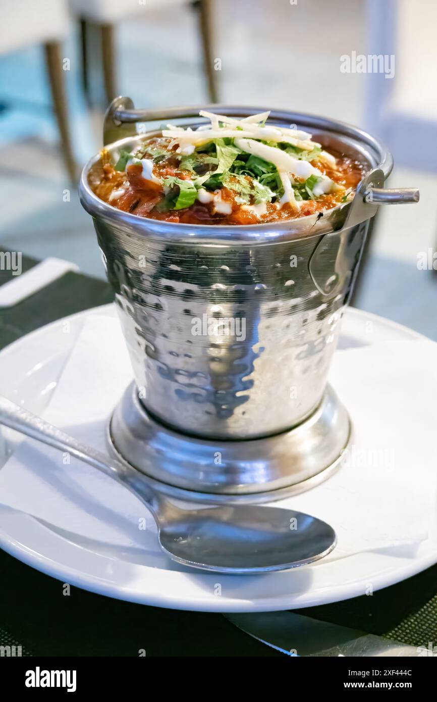 Metal curry dishes sale