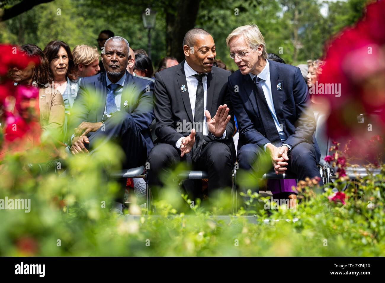 Amsterdam, Netherlands. 01st July, 2024. AMSTERDAM - (l-r) Minister Franc Weerwind, Minister Robbert Dijkgraaf during the national commemoration of the abolition of slavery at the slavery monument in the Oosterpark. The commemoration is organized by the National Institute for the Dutch Slavery History and Legacy (NiNsee). ANP ROBIN VAN LONKHUIJSEN netherlands out - belgium out Credit: ANP/Alamy Live News Stock Photo